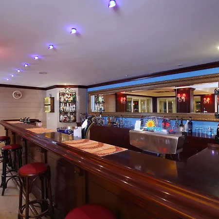 منتجع Cactus Mirage Family Club