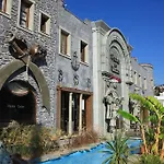 Cactus Mirage Family Club אתר נופש 4*
