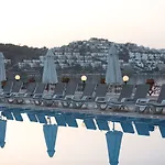 リゾート Cactus Mirage Family Club