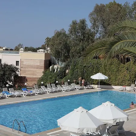 Cactus Mirage Family Club 4*