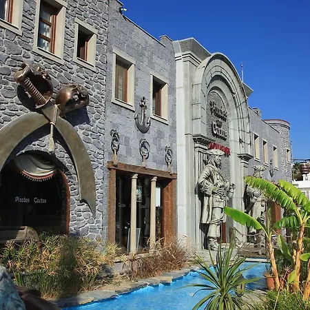 Cactus Mirage Family Club リゾート 4*