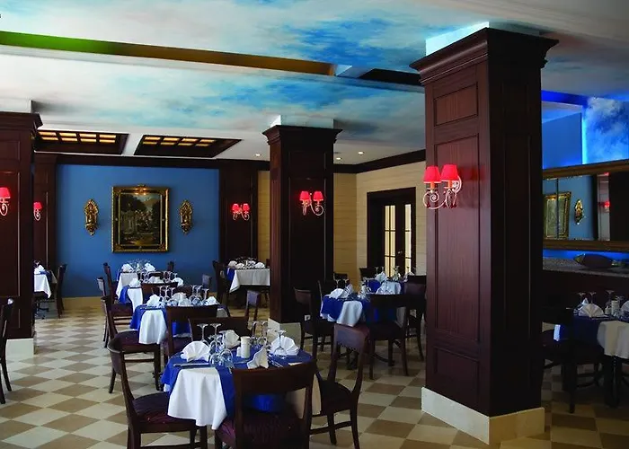 Cactus Mirage Family Club 리조트 4*