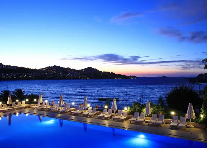 리조트 Cactus Mirage Family Club 4*