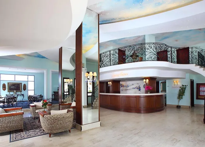 리조트 Cactus Mirage Family Club 4*