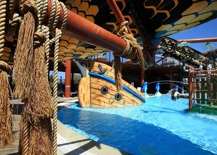 리조트 Cactus Mirage Family Club 4*